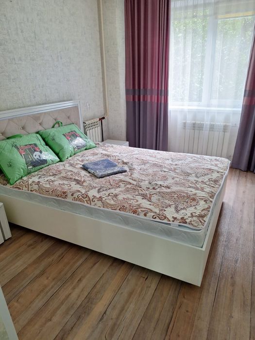 Сдам 3х ком квартиру Достык мол