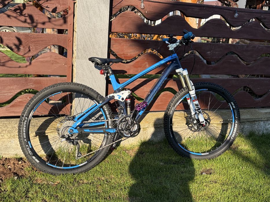 Bicicleta full suspension trek fuel ex 9.8 carbon full fox
