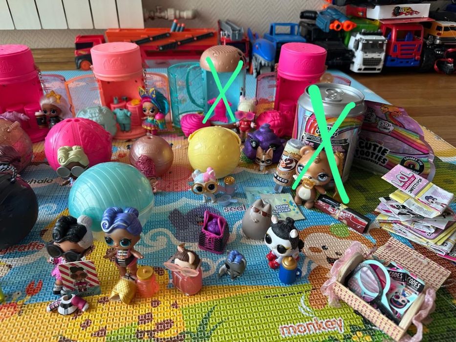 Продаю куклы LoL и Pupsi Glitters