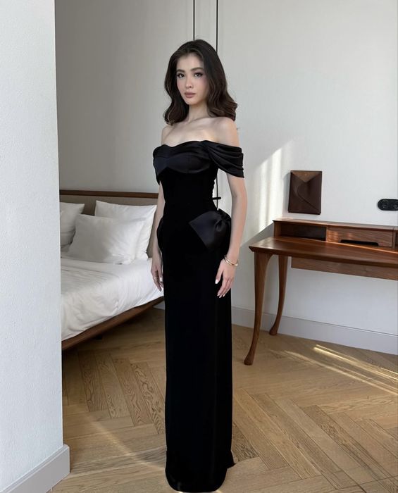 Шикарное платье от BERGAMO