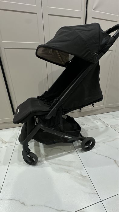 Продам коляску Eazywalker