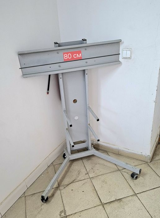 Стойка напольная для ТВ