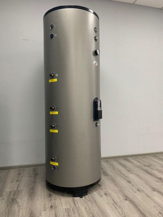 Бойлер из нержавеющий стали с медным теплообменником .