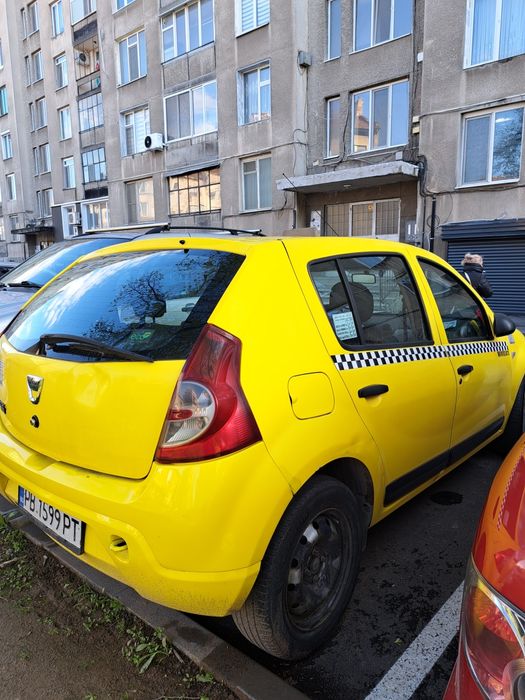 Кола dacia sandero