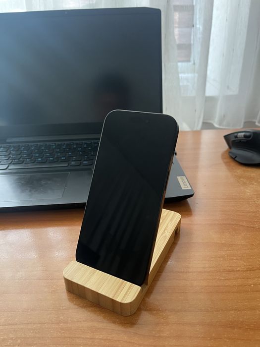 Iphone 16 pro de piese sau recarosare