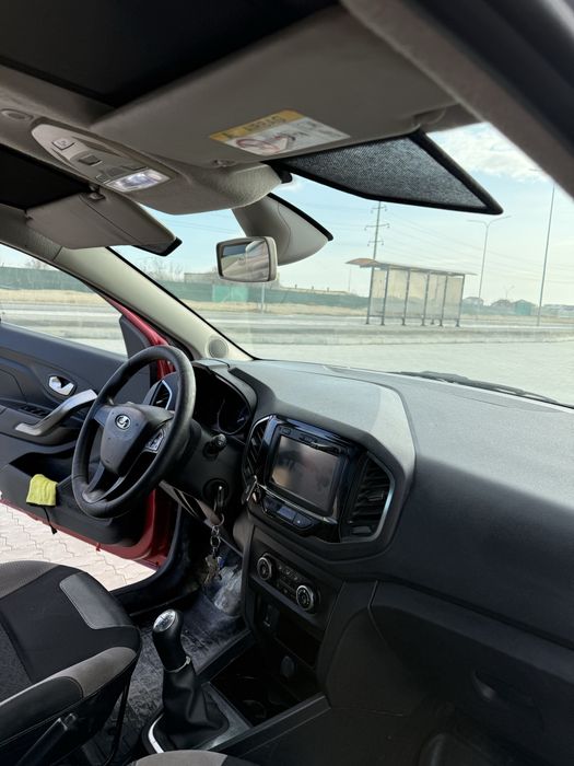 Продам Lada X-Rai