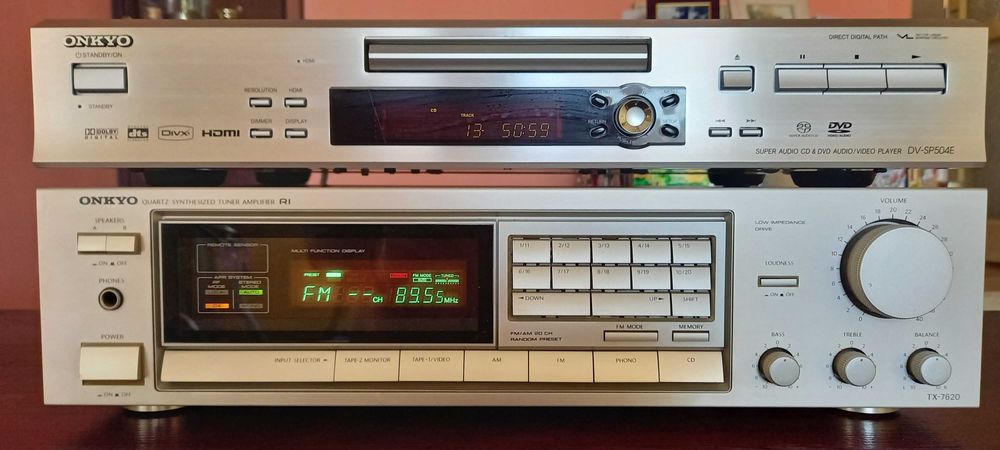 Ресийвър и DVD-плеър ONKYO