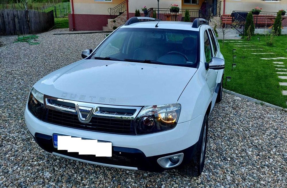 Dacia Duster 1.5 dCi 4x4 Laureate, an 2013 full option .