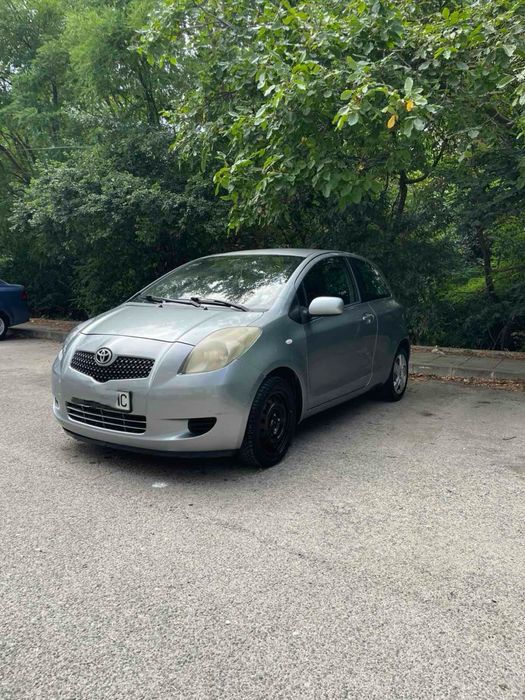 Toyota Yaris 1000 сс