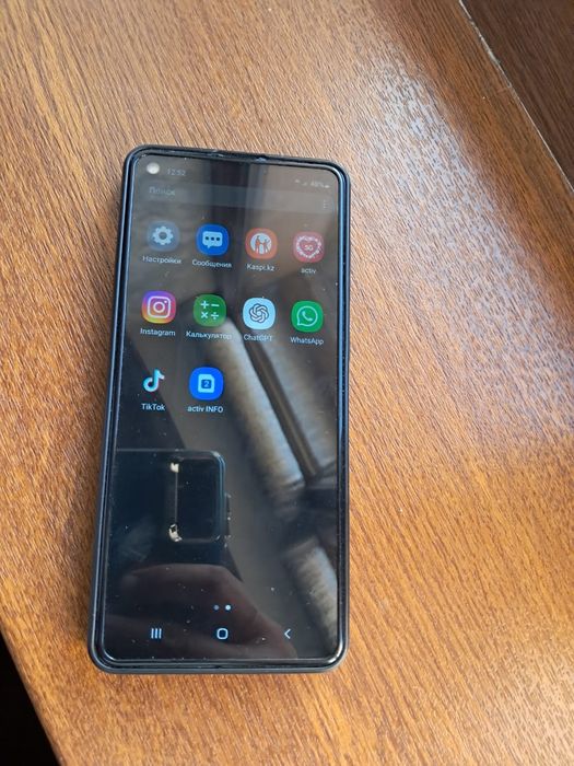 Телефон сатылады