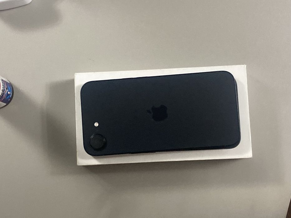 iphone 16 e 256гб почти новый срочно