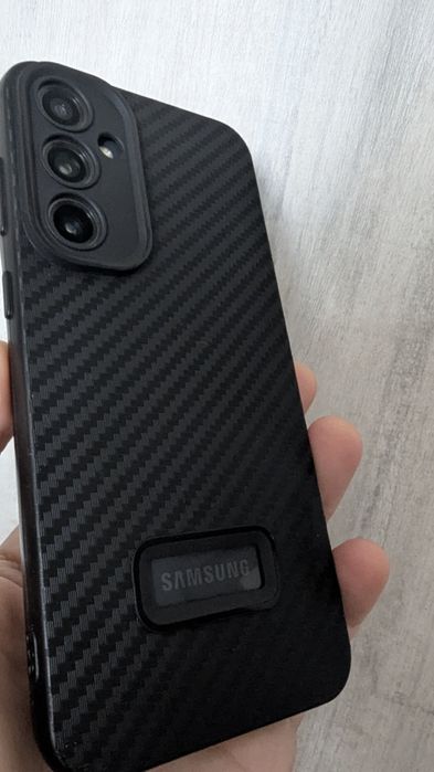 Samsung S23 FE  256 Гб память