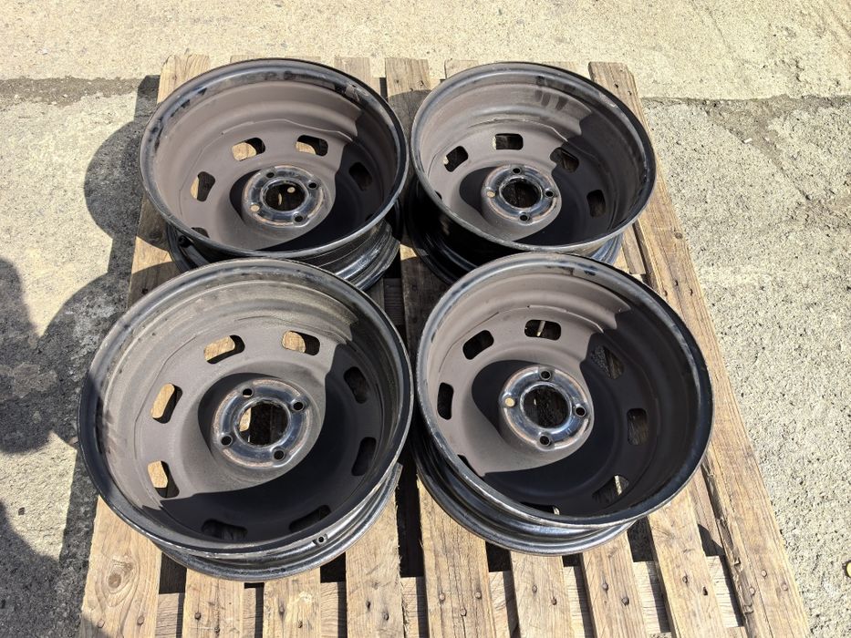 15 цола 4 х 108 мм Пежо 208 / Ситроен Ц3 - 6 инча / ЕТ 23