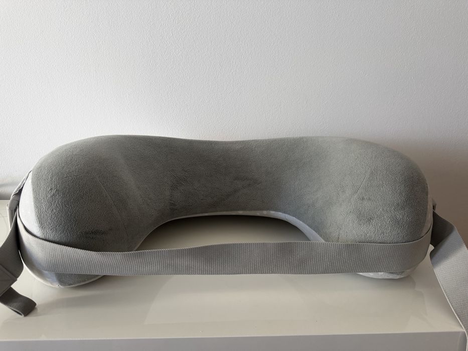 Pernă pentru alăptare Ergobaby Natural Curve – Ergonomică și foarte confortabilă