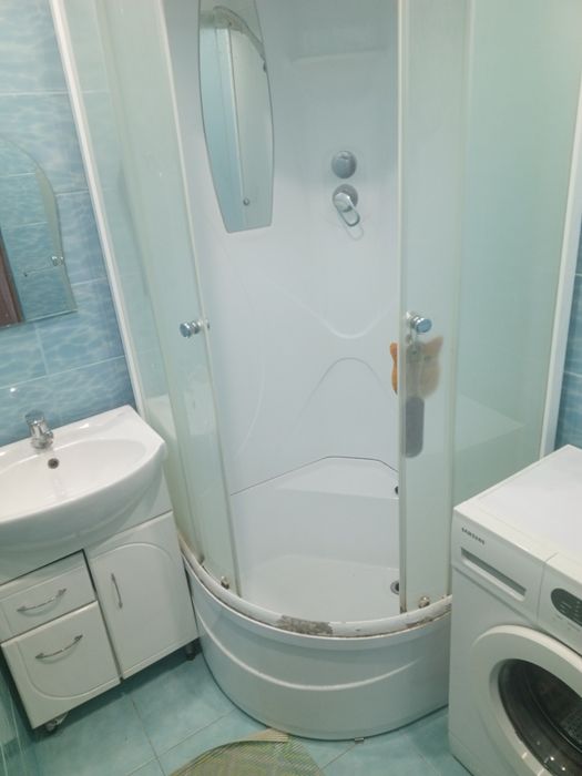 Душевая кабина срочно.