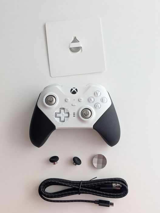 Vând controller Xbox Series Elite Core 2 White