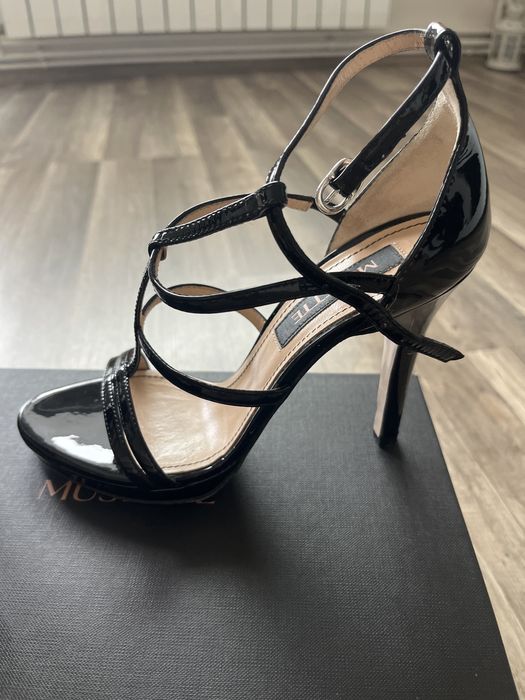 Sandale negre de lac Musette marimea 36