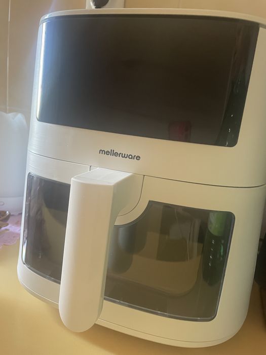 Airfryer (180lei ) NOU