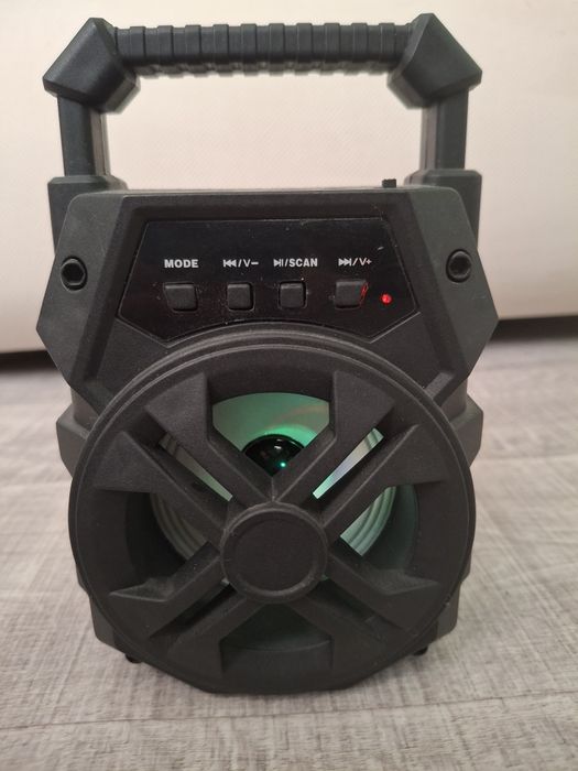 Продам Bluetooth колонку
