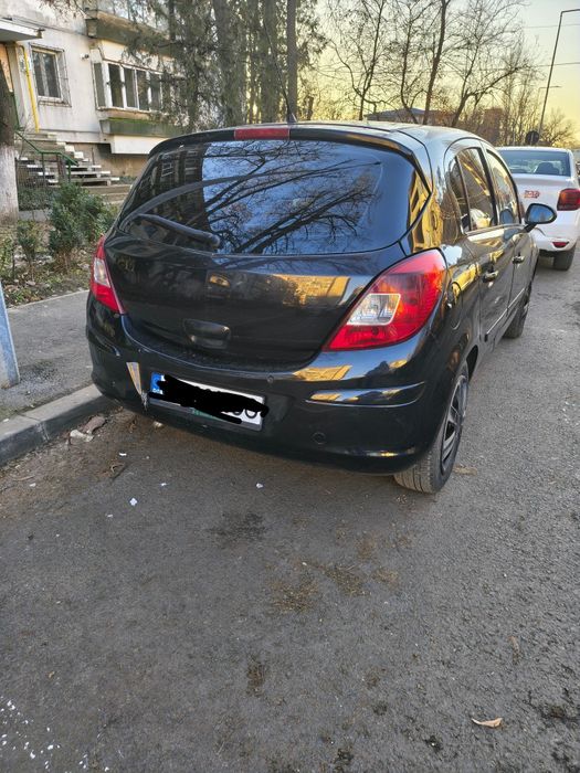 Vând Opel CORSA D