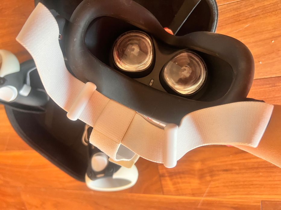 Продам виртуальные очки VR Meta Quest 128