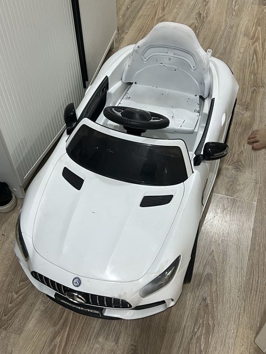 Детский электромобиль