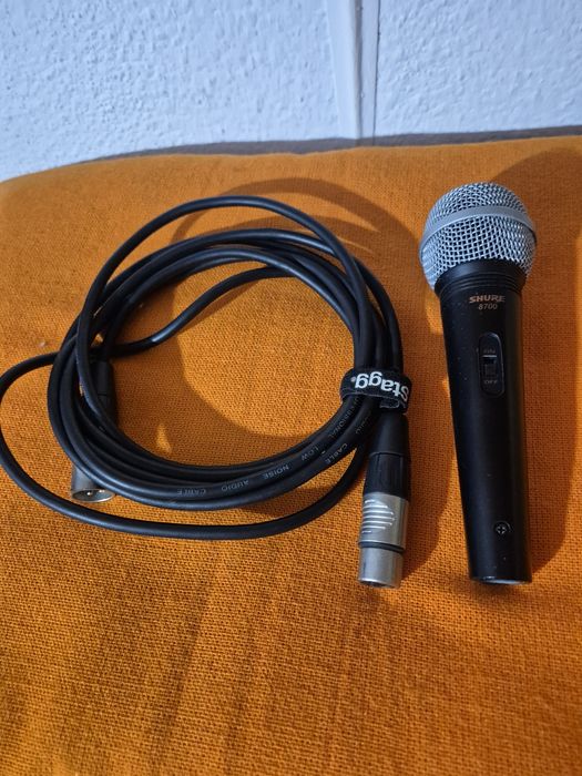 Microfon shure Model 8700 cu cablu