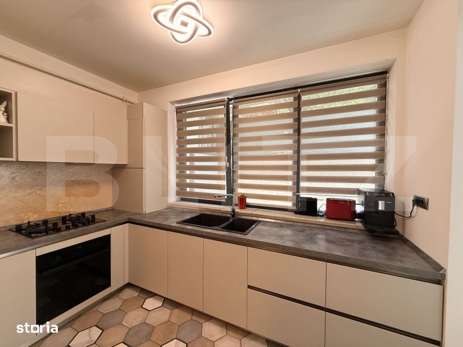 Apartament 4 camere, 112.05 mp, 2 niveluri, curte, loc de parcare, Ult