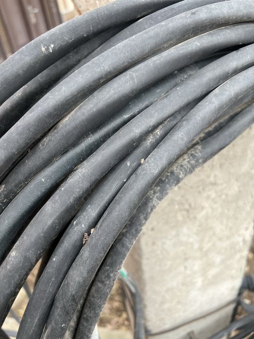 Продам промышленую мясорубку