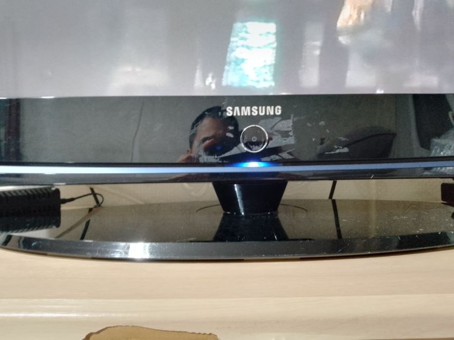 Продам телевизор