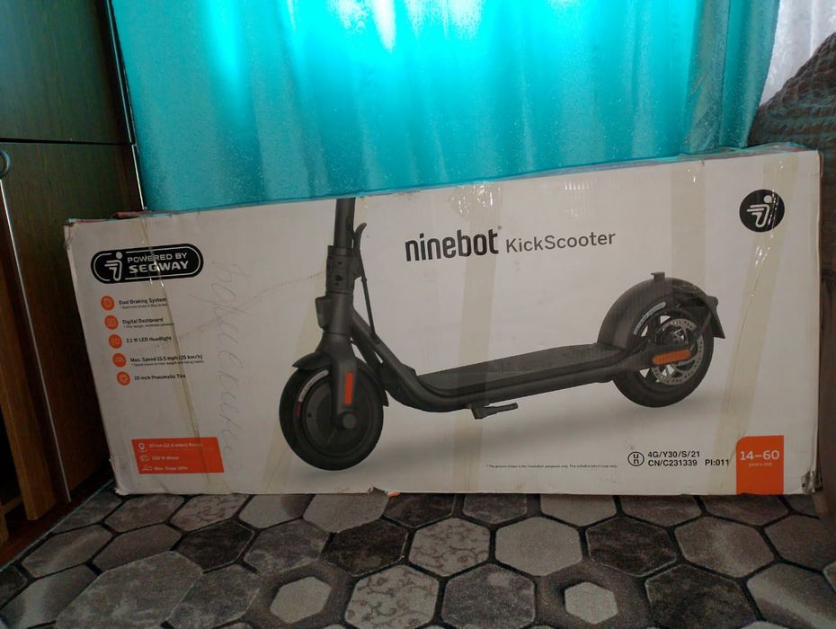 Продам новый электросамокат