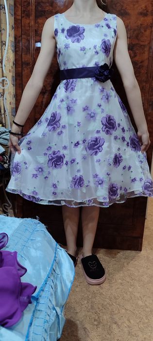 Продам 2 красивых платья