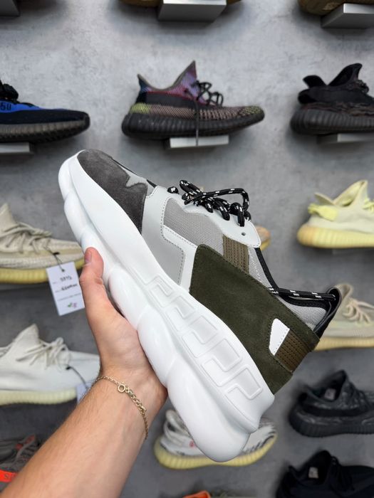 Versace chain reaction v3