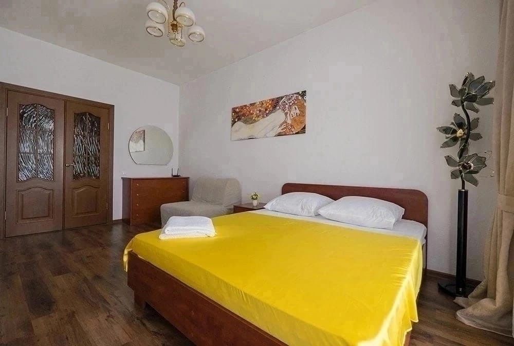 Б. Момышулы 1 комнатная квартира посуточно