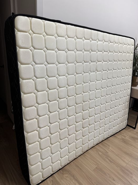 Отдам Матрас 160*200