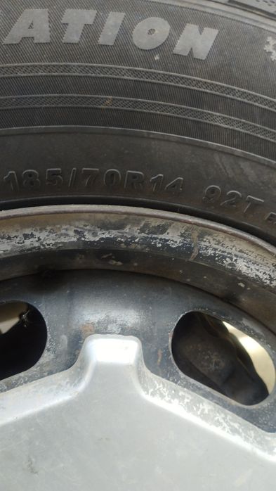Продам шины срочно185.70.R14