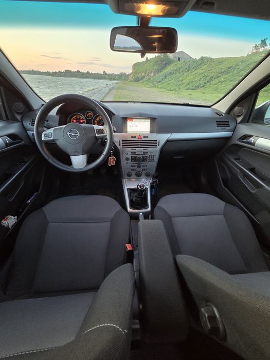 Opel Astra H 1.6 GPL 2011