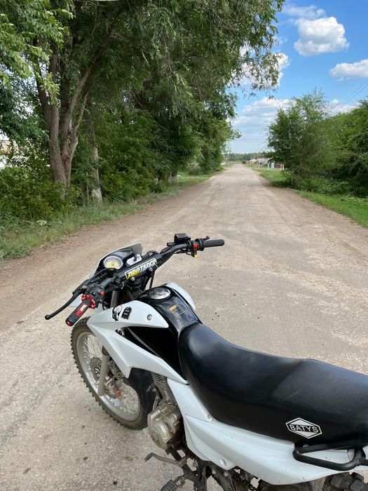 Продам мотоцикл BATYS cross-3