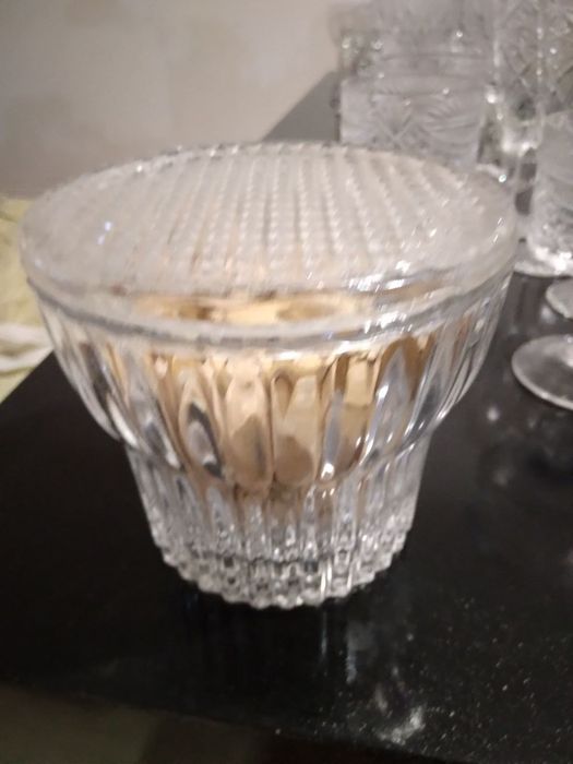 Продается хрустальные рюмки