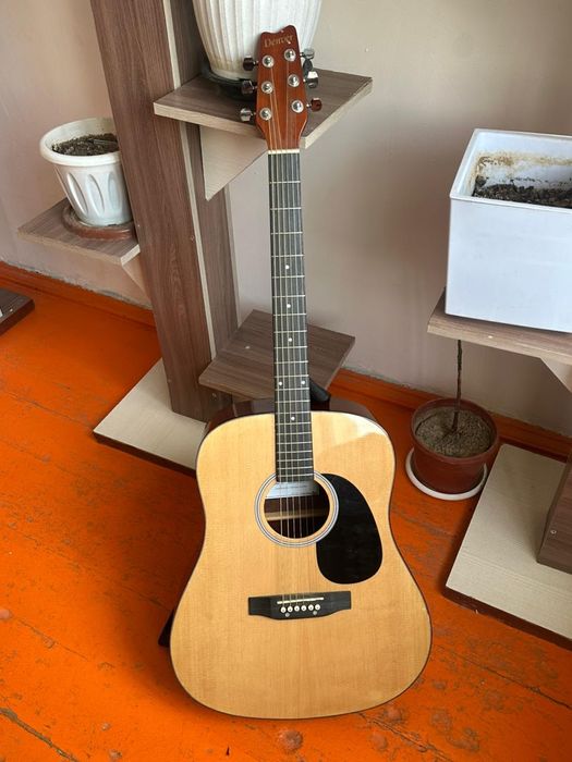 Акустическая Гитара