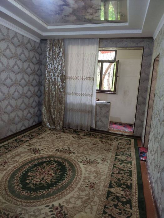 Продается квартира Феруза,Кинотеатр феруза, гинекология 3/1/4