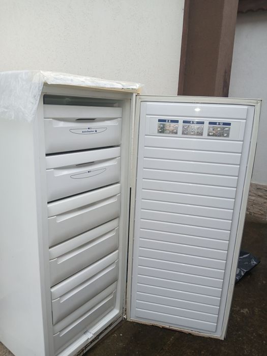 Congelator utilizat în stare perfecta de funcționare