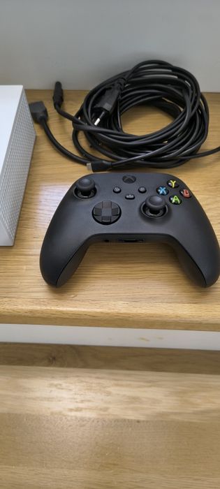 Xbox Series S / 1 controller