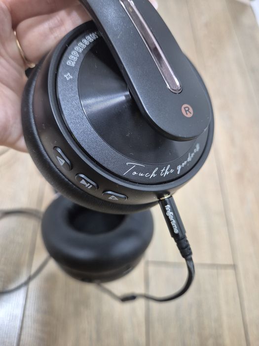 Наушники fingertime