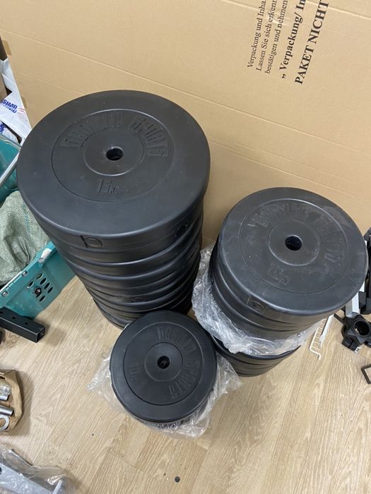 Discuri haltere gantere 10 kg noi made in germani 30 mm si 26 mm noi