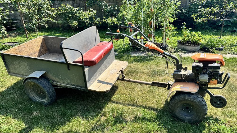 Motocultor + accesori si Remorca