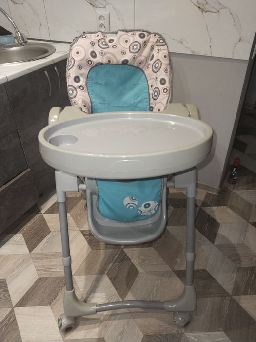 Детский столик для кормления