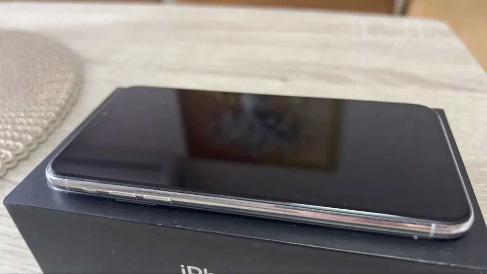 Продам Iphone 11 512gb