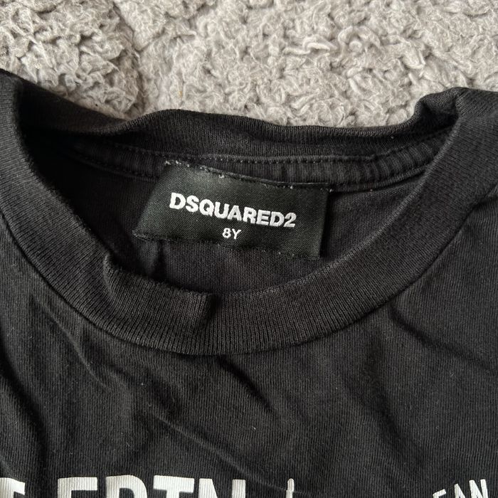 Суичър и тениска на Dsquared2