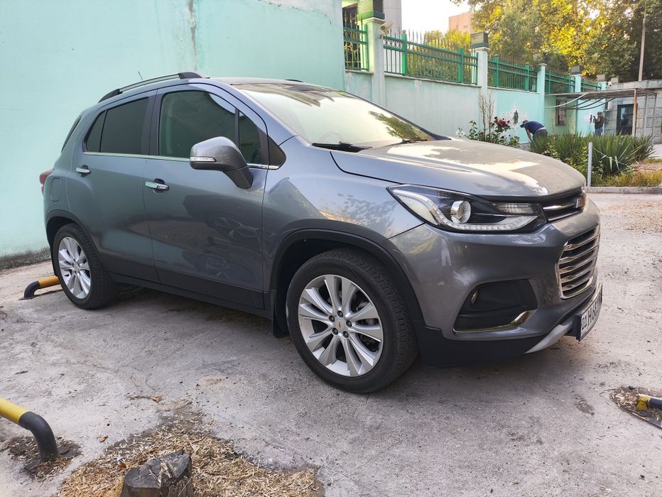 Продается Tracker 1,  мокрый асфальт, АКПП, 2019г.